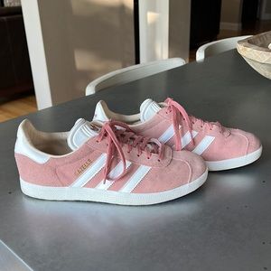 Ladies, Adidas gazelle tennis shoes, size 8 1/2